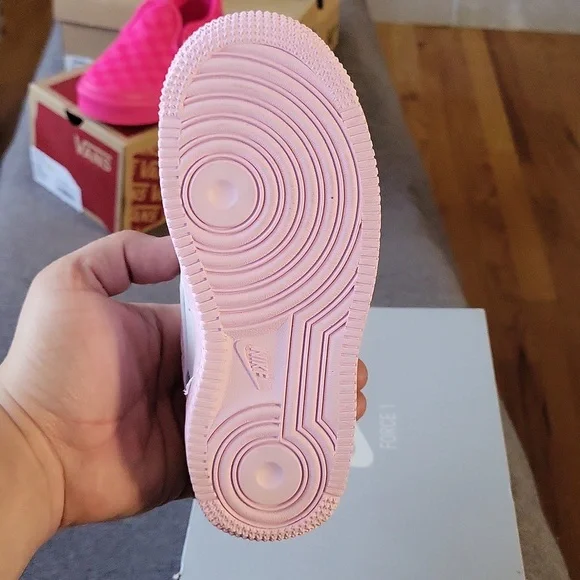 Pink and white nike air force 1 - Picture 3 of 4
